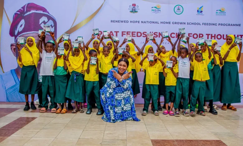 Beneficiaries of The Initiative, with the program manager RH-NHGSFP