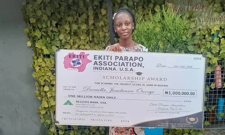 Daniella Owoeye receives ₦1 million scholarship