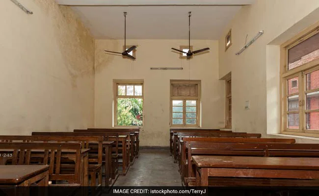 India teacher burns 5-year-old