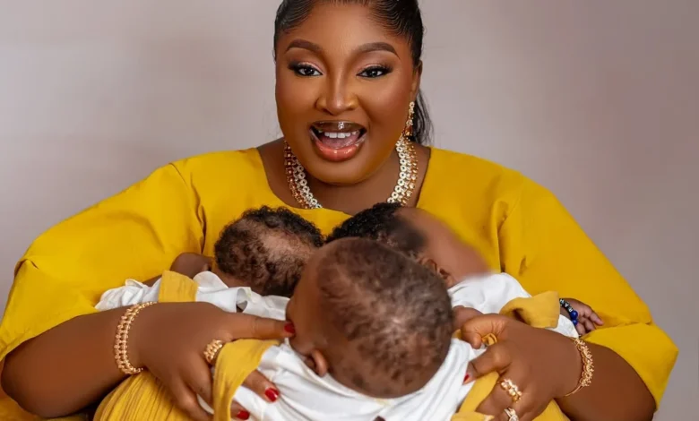 Mo Bimpe and Lateef triplets
